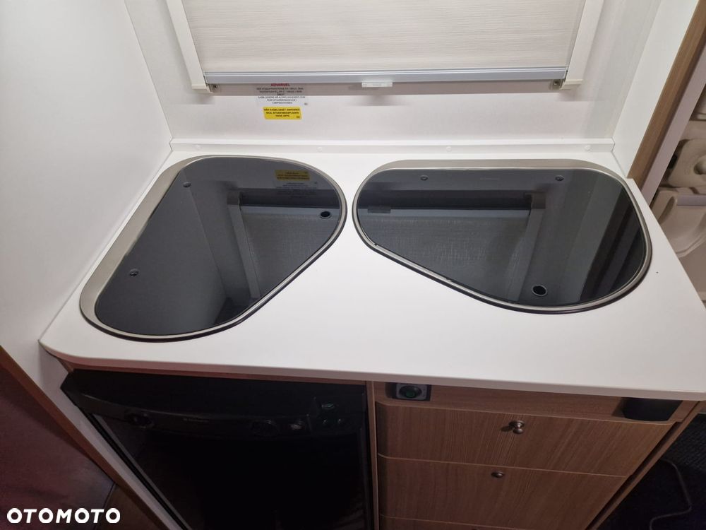 Adria Aviva Lite 390 PS - 9