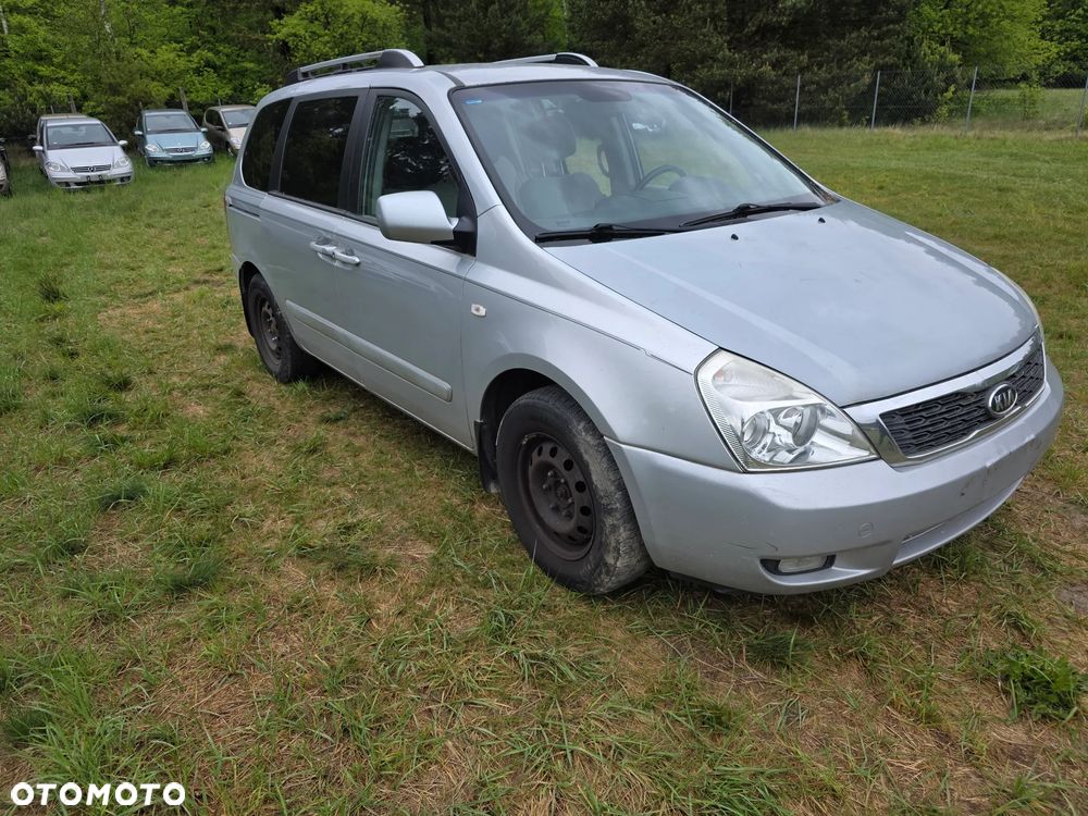 Kia Carnival 2.9 CRDi LX - 2