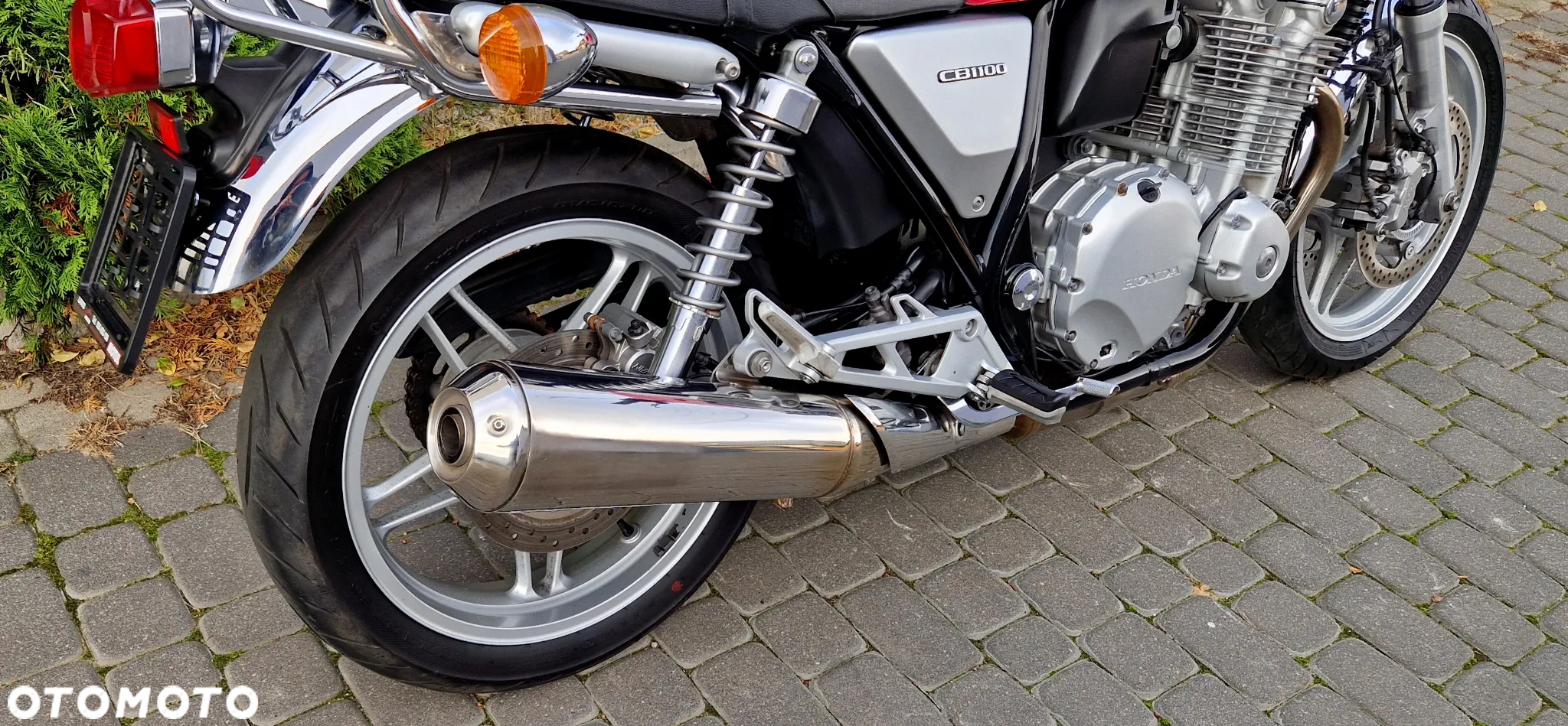 Honda CB - 23