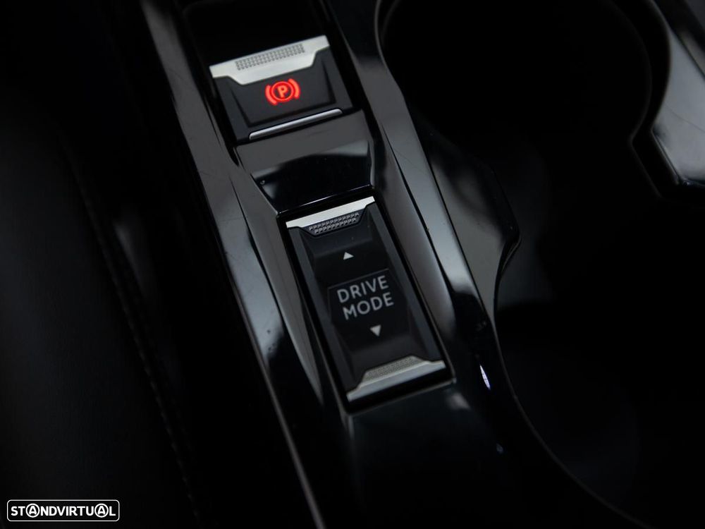 Peugeot 2008 1.5 BlueHDi GT EAT8 - 19
