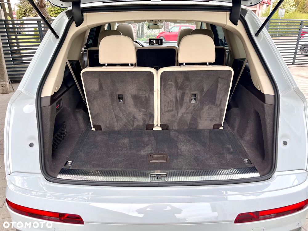 Audi Q7 - 19