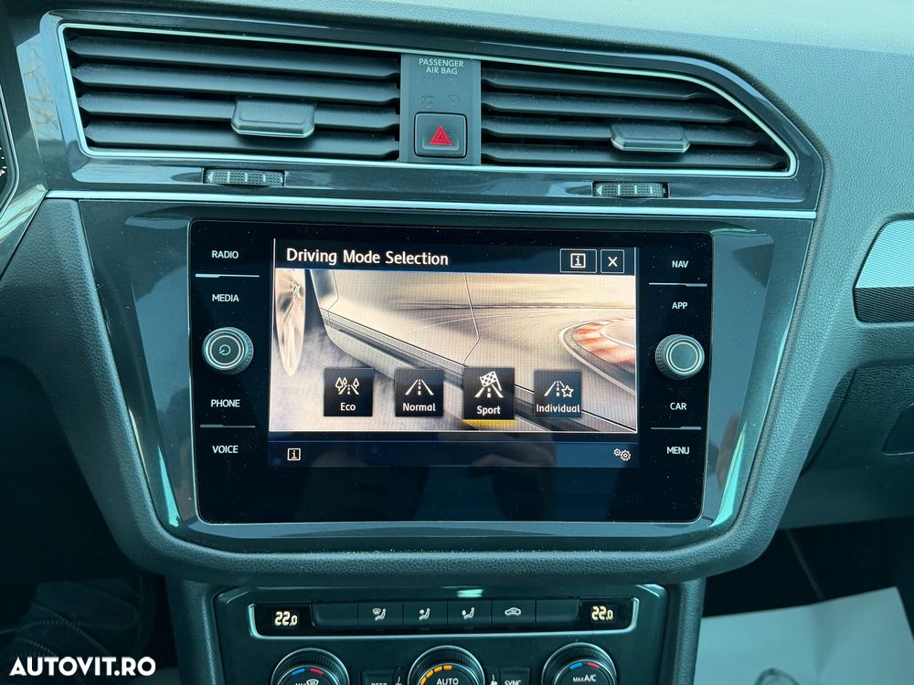 Volkswagen Tiguan 2.0 TDI SCR DSG R-Line - 19