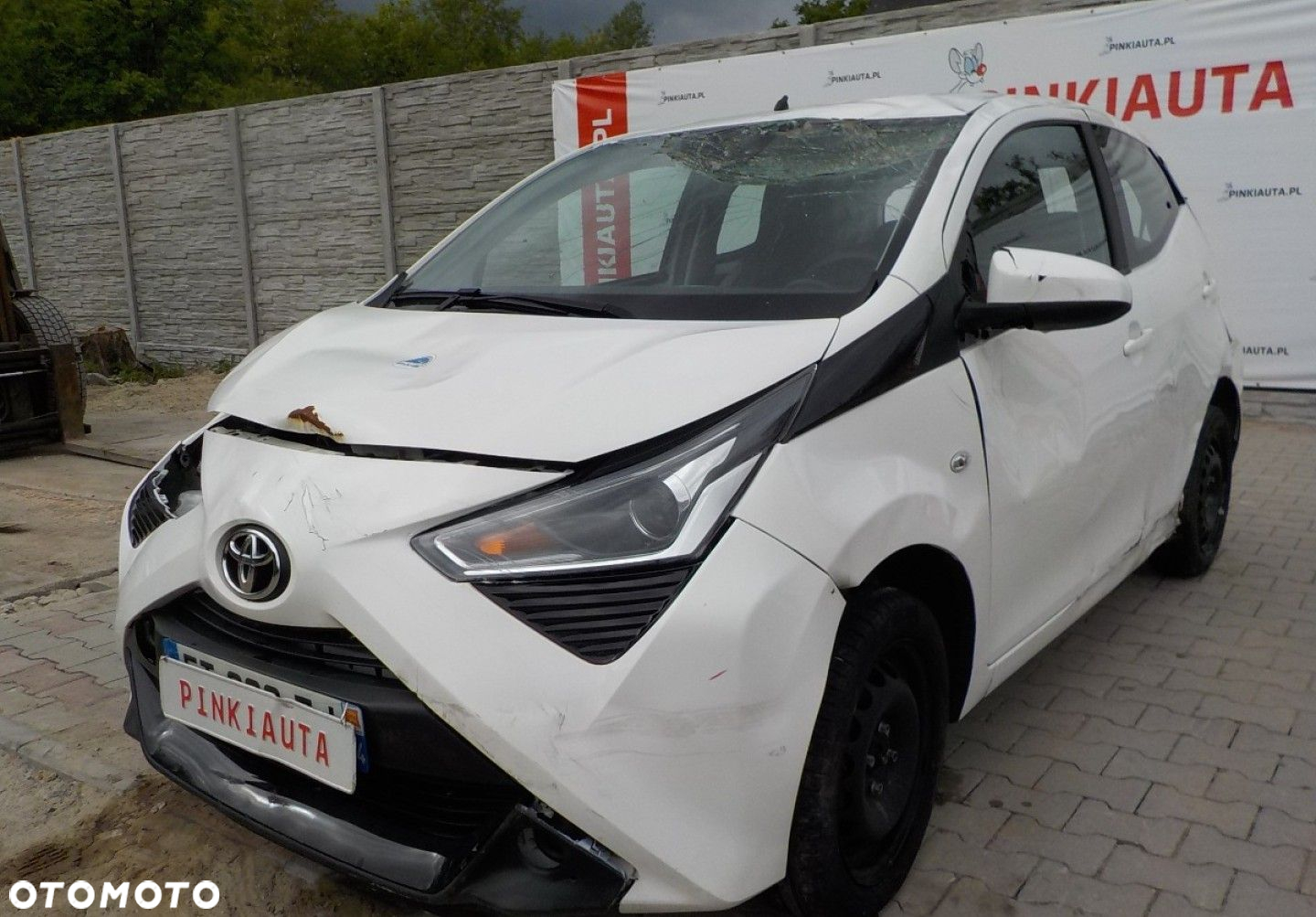 Toyota Aygo x-play - 4