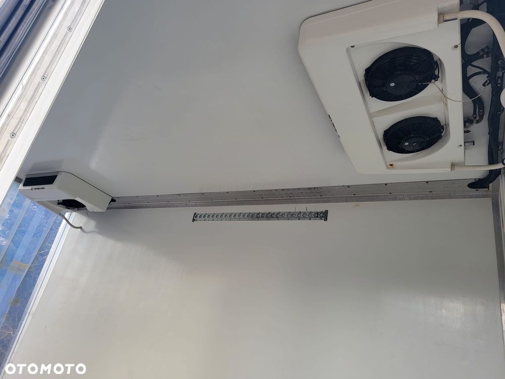 Renault Master III 2017r 161 tyś Izoterma chłodnia Mroźnia Sklep Food Truck Agregat zasilanie 230V Salon - 35