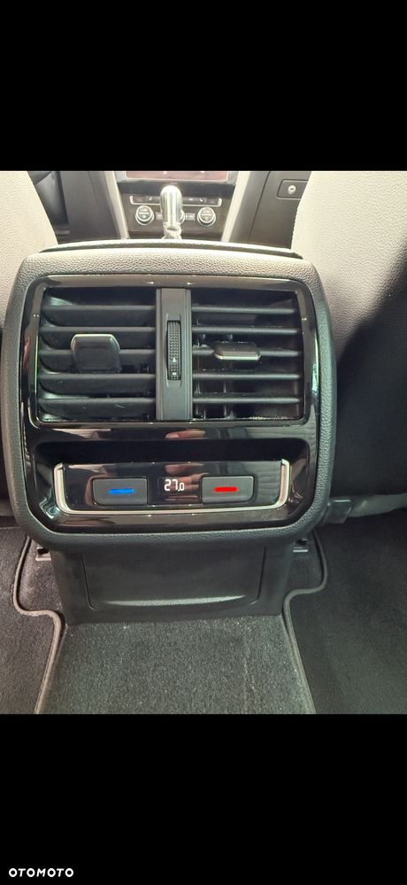 Volkswagen Passat 2.0 TDI SCR DSG - 20