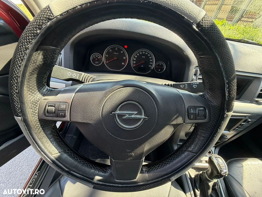 Opel Vectra 1.9 CDTI Essentia - 4
