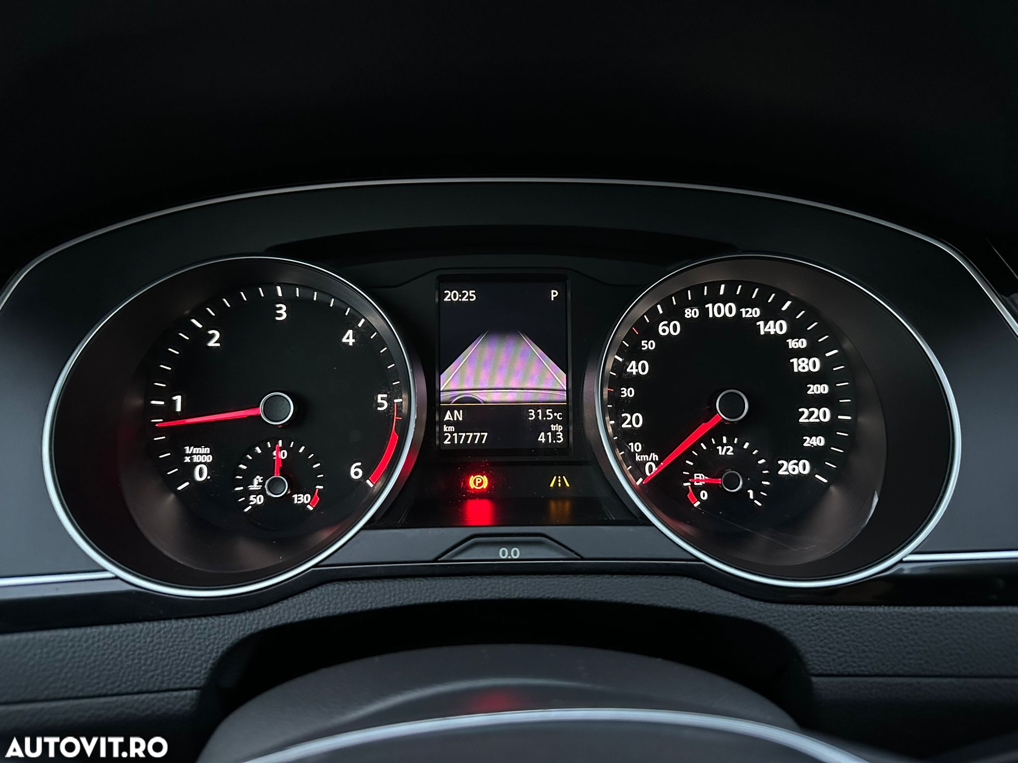 Volkswagen Passat 2.0 TDI DSG Highline - 20