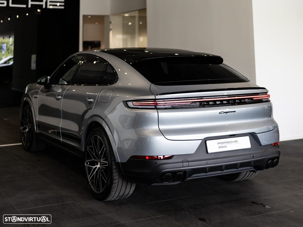 Porsche Cayenne Coupé E-Hybrid - 9