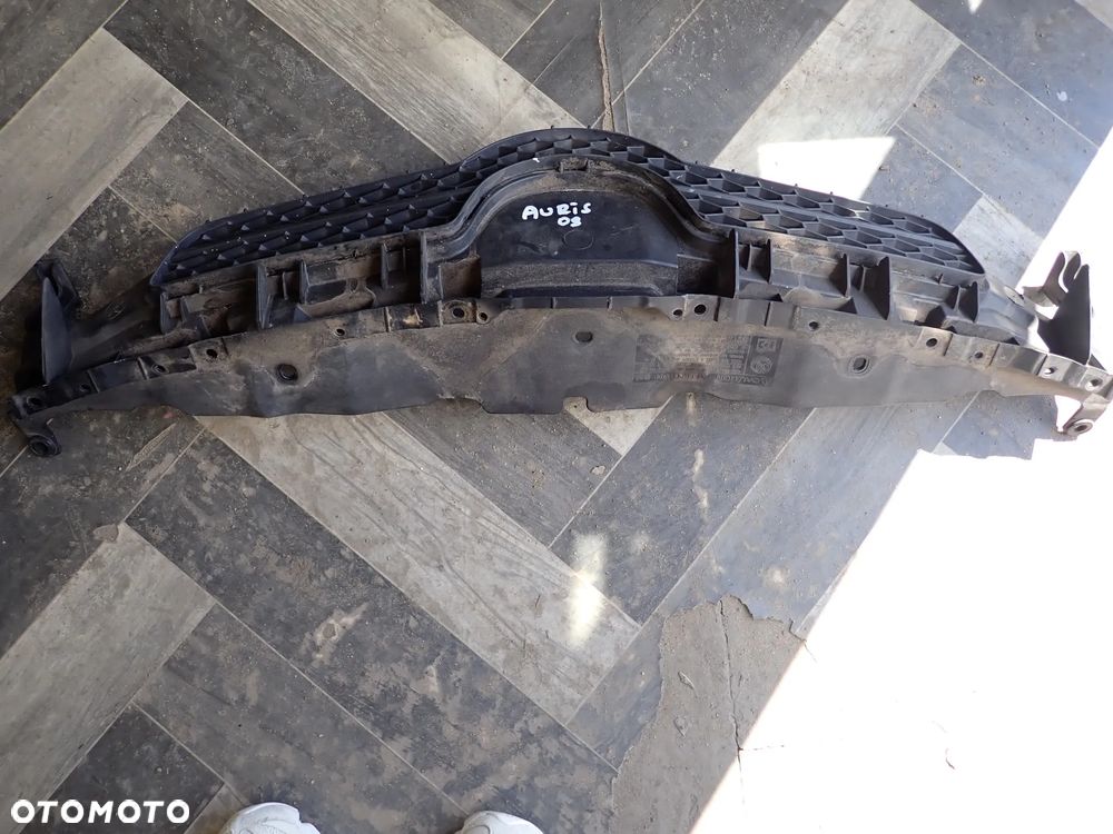 TOYOTA AURIS I GRILL 5311102390 - 1