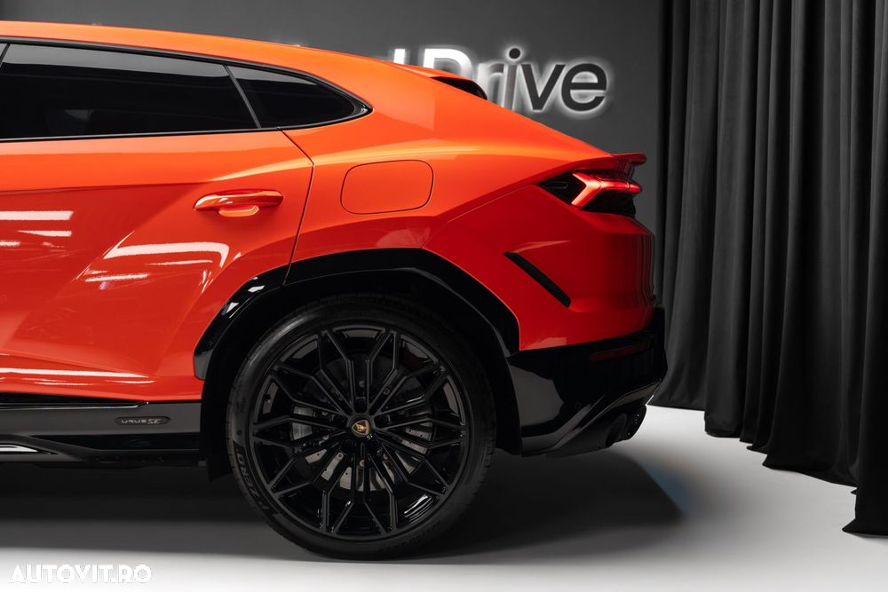 Lamborghini URUS - 9