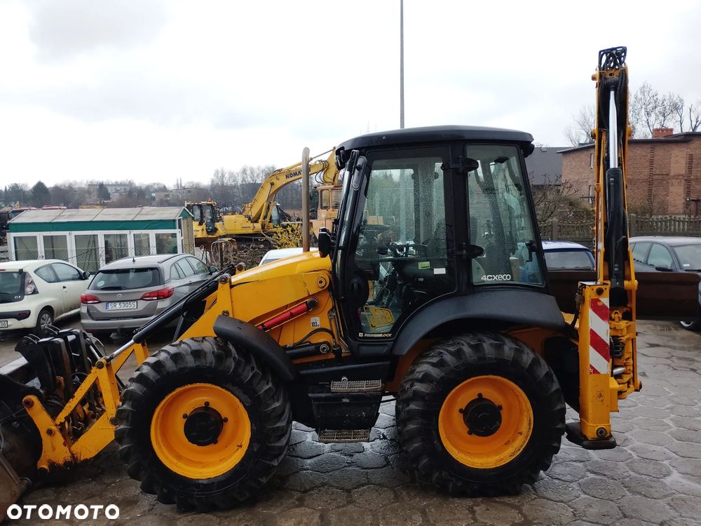 JCB 4CX - 8