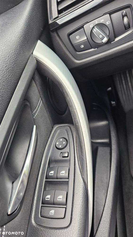 BMW Seria 3 325d - 16