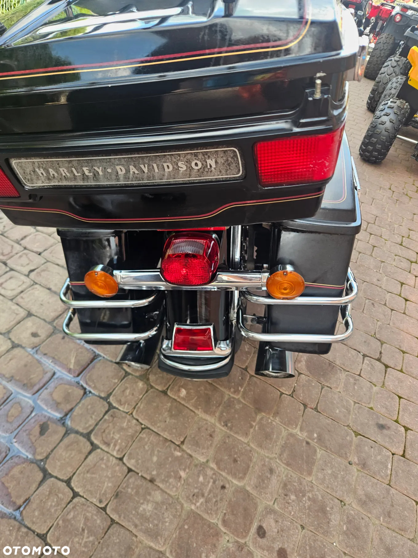 Harley-Davidson Softail Fat Bob - 31