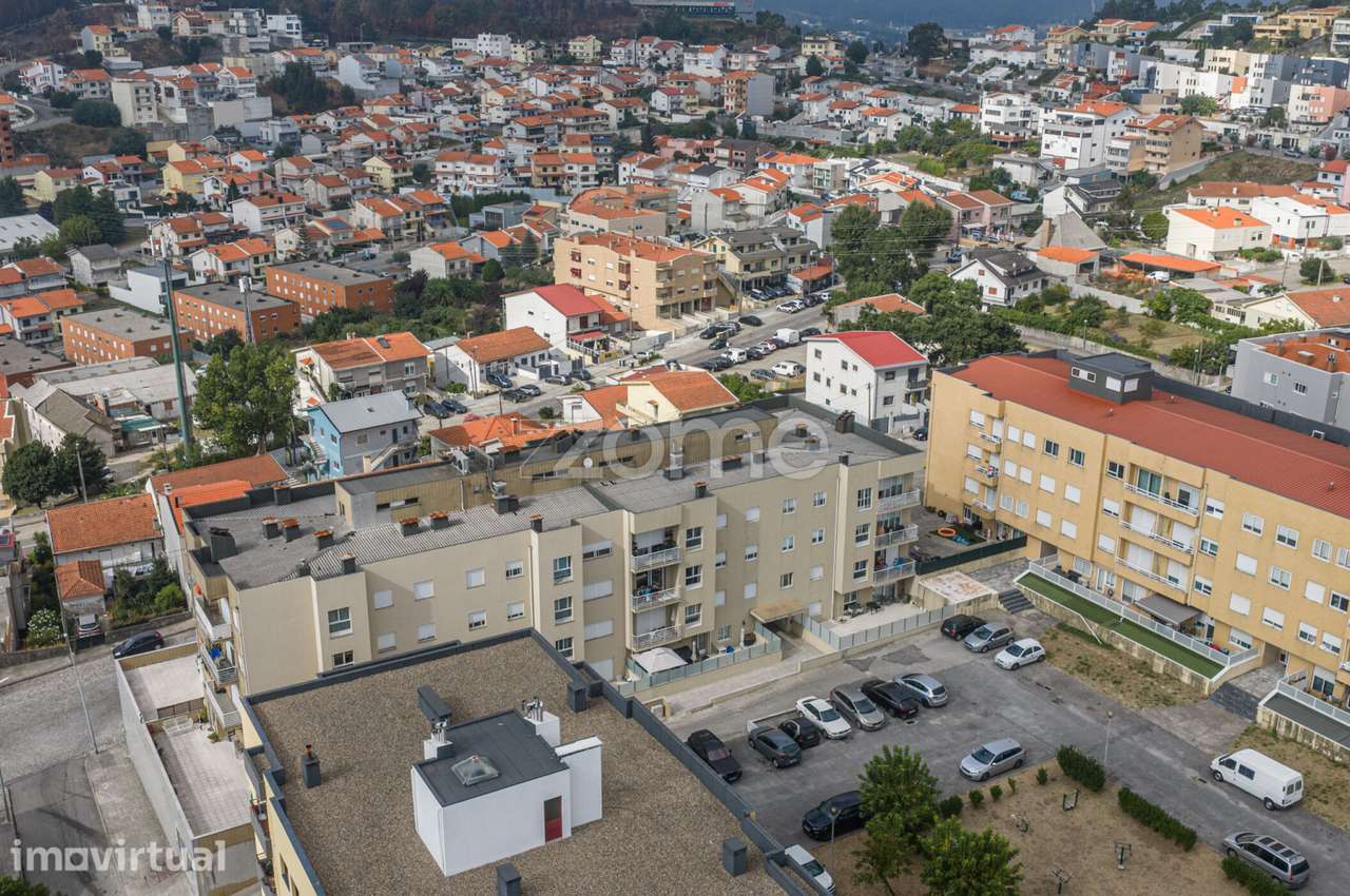 Apartamento T2 com terraço em Fânzeres - Grande imagem: 2/10
