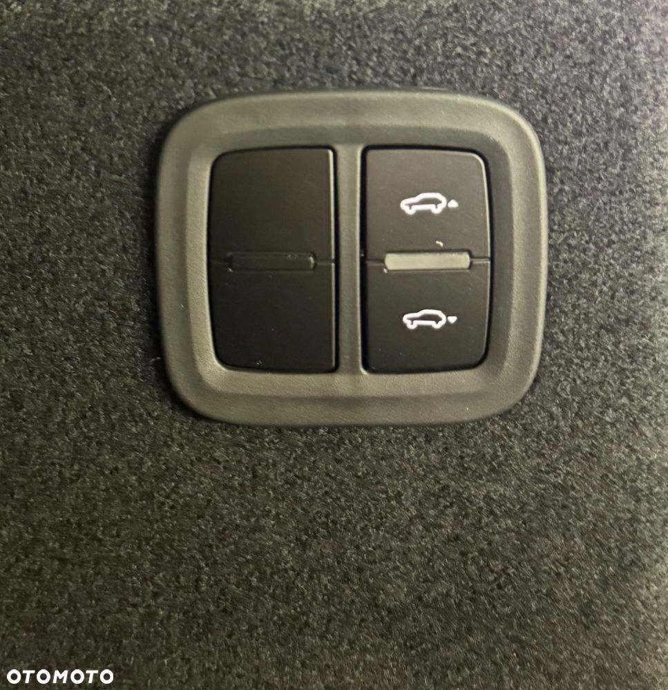 Porsche Macan - 29