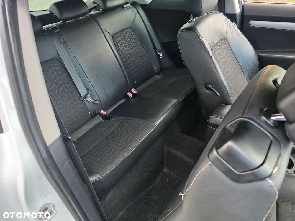 Kia ProCeed 2.0 CRDi EX - 11