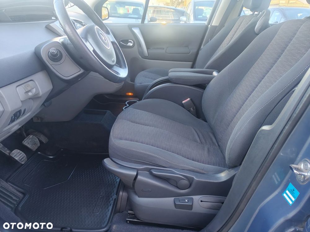 Renault Scenic - 13