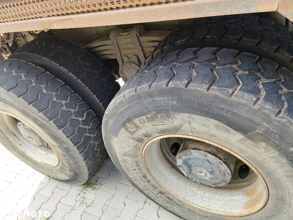 Mercedes-Benz Actros 3332 - 4