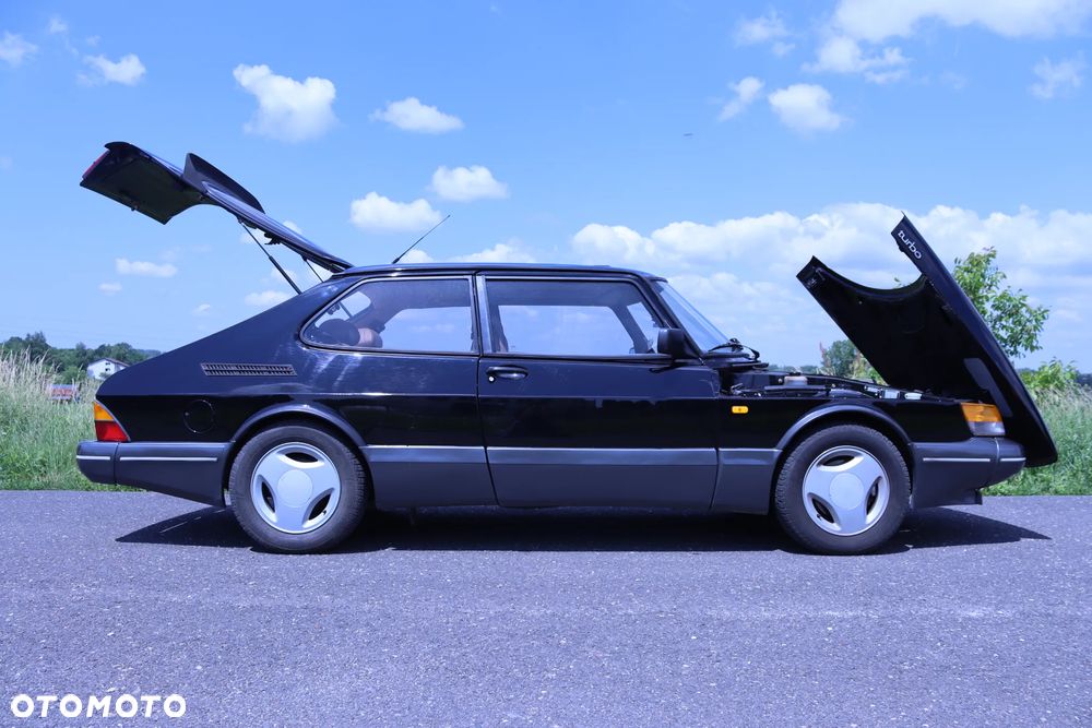 Saab 900 - 11