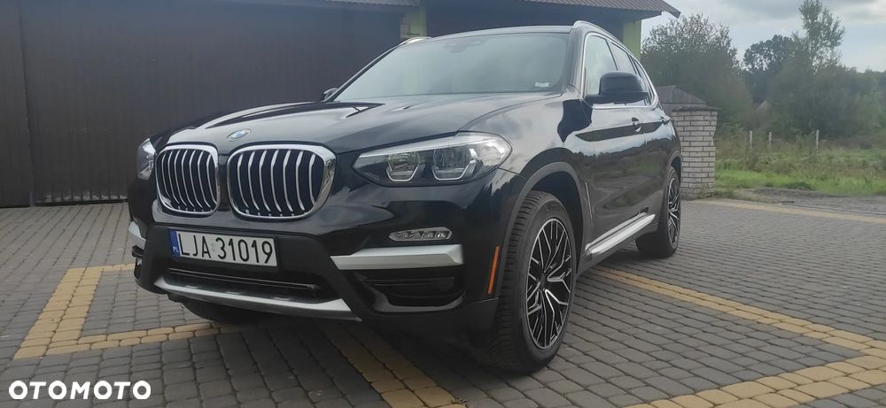 Mercedes-Benz GLC 300 4Matic 9G-TRONIC AMG Line - 20