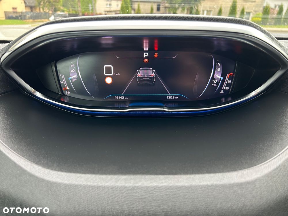 Peugeot 3008 1.2 PureTech Allure Pack S&S EAT8 - 25