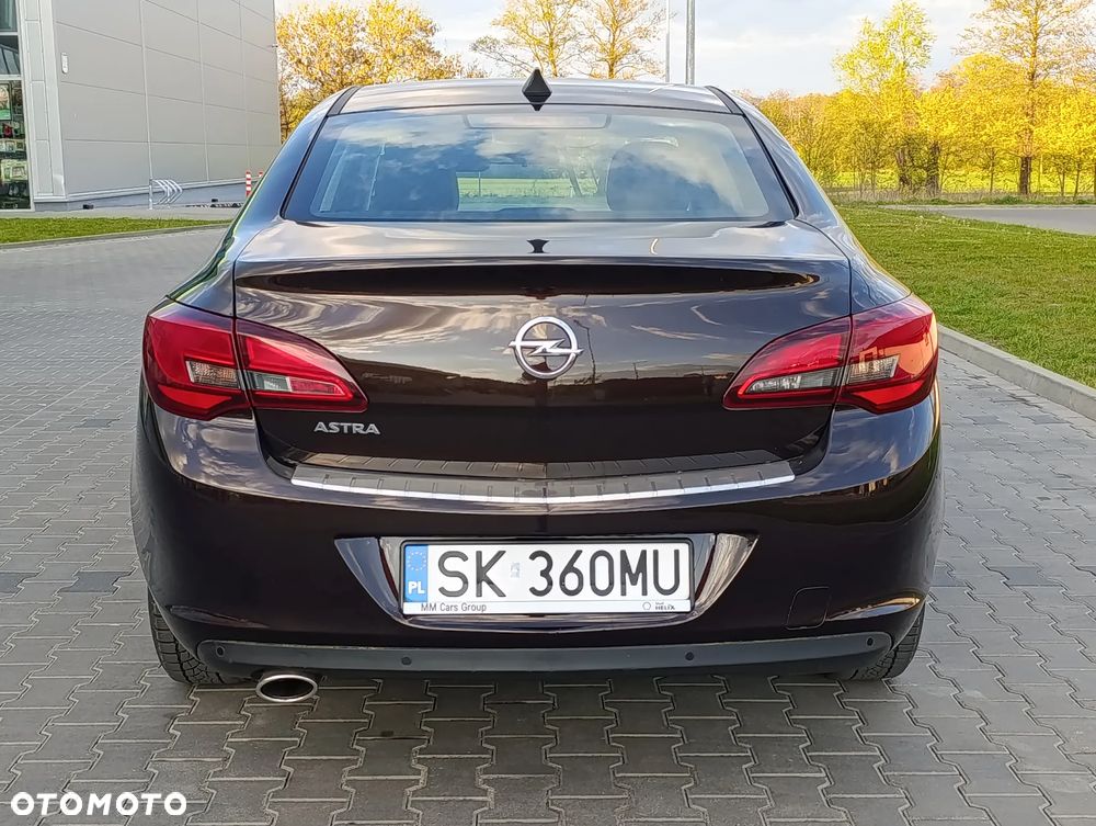 Opel Astra 1.4 T EU6 - 7