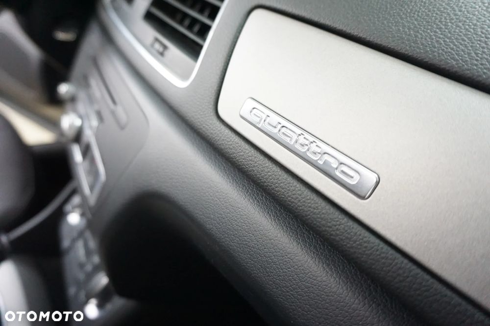 Audi Q3 2.0 TDI Quattro S tronic - 30