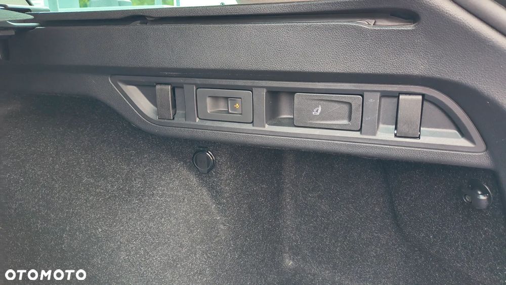 Skoda Octavia 2.0 TSI 4x4 Scout DSG - 13