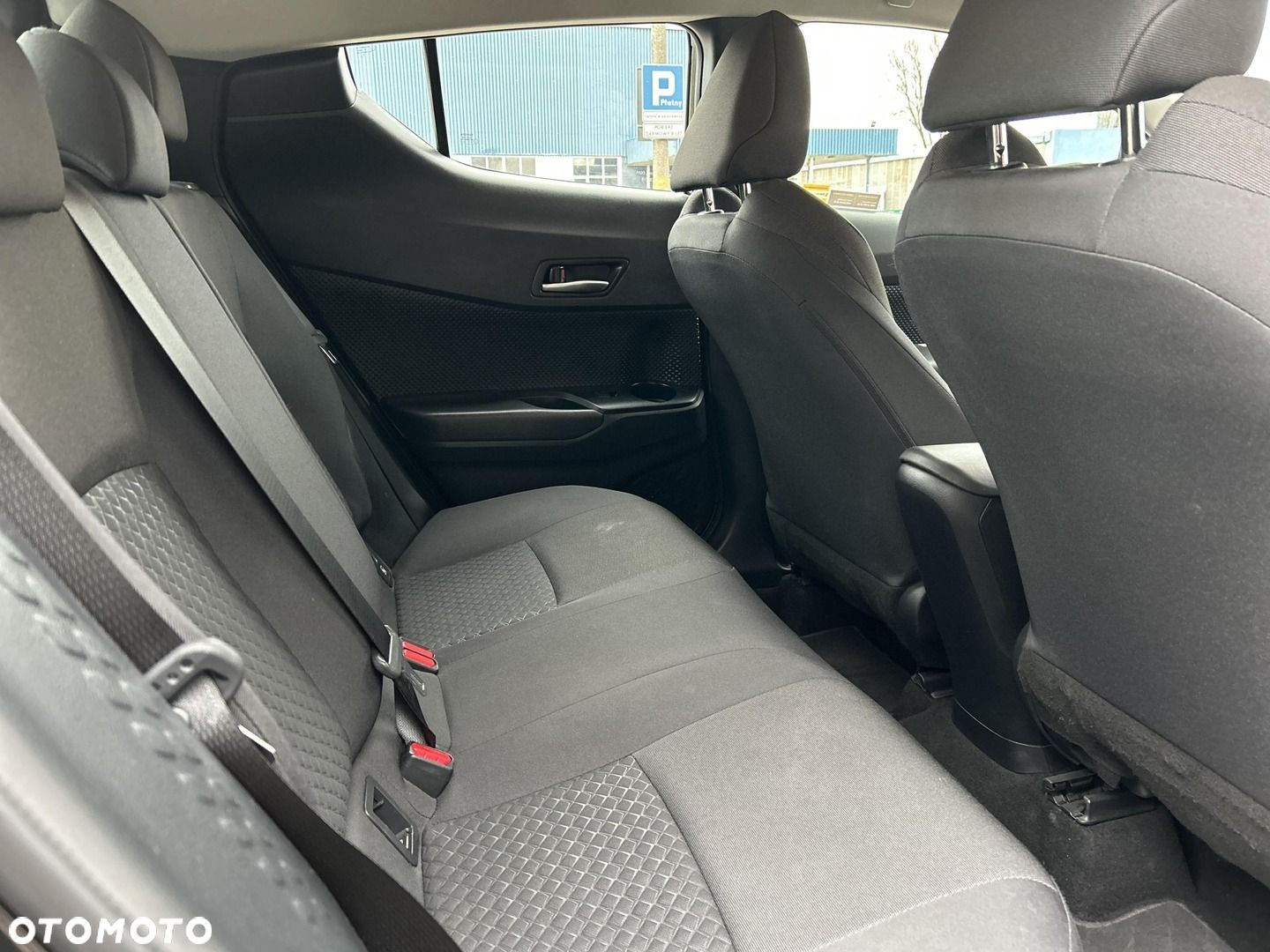 Toyota C-HR - 10