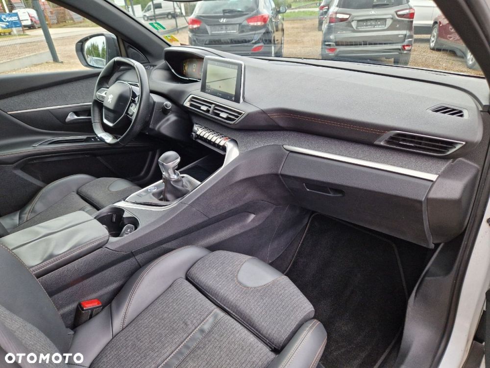 Peugeot 5008 BlueHDI 150 Stop & Start Allure - 23