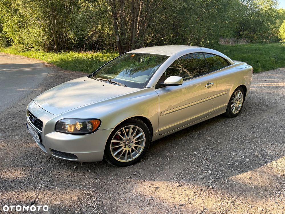 Volvo C70 2.4i Momentum - 29