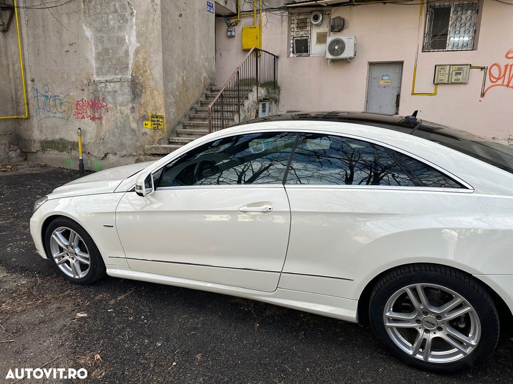 Mercedes-Benz E - 33