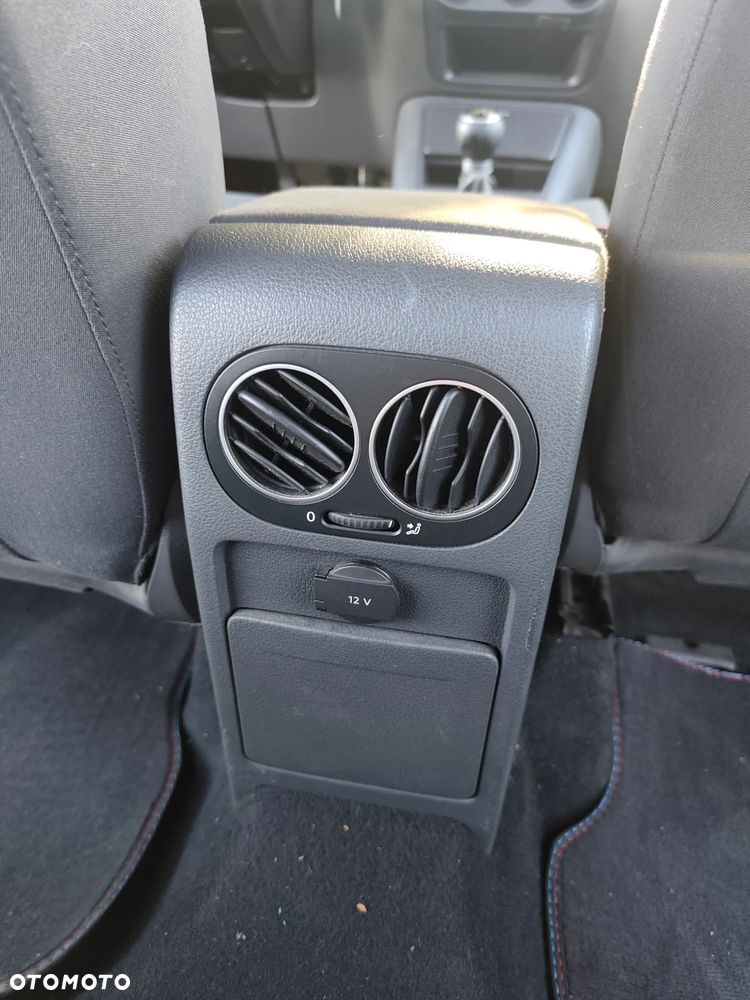 Volkswagen Golf 1.9 TDI Sportline - 3