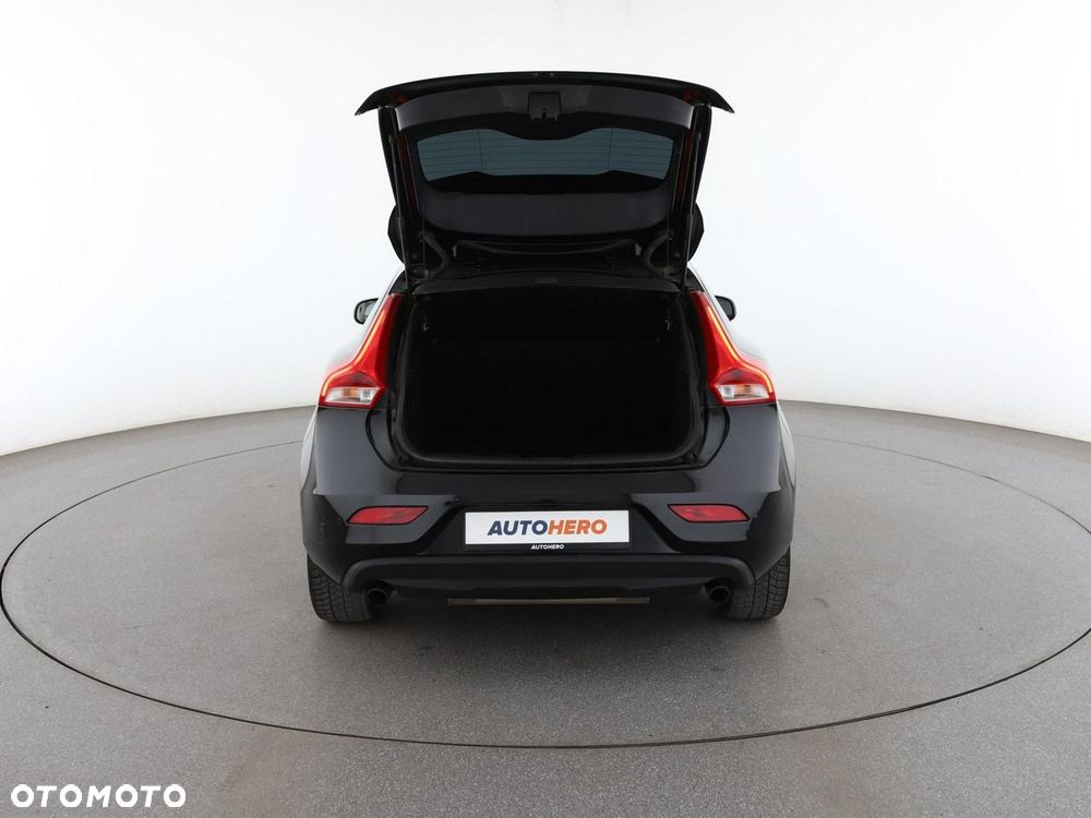 Volvo V40 T3 Geartronic Momentum - 20