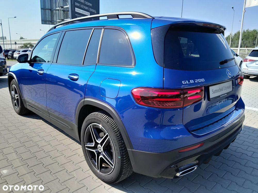 Mercedes-Benz GLB 200 AMG Line 7G-DCT - 3