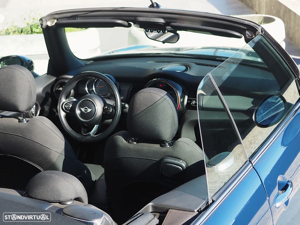 MINI Cabrio - 8