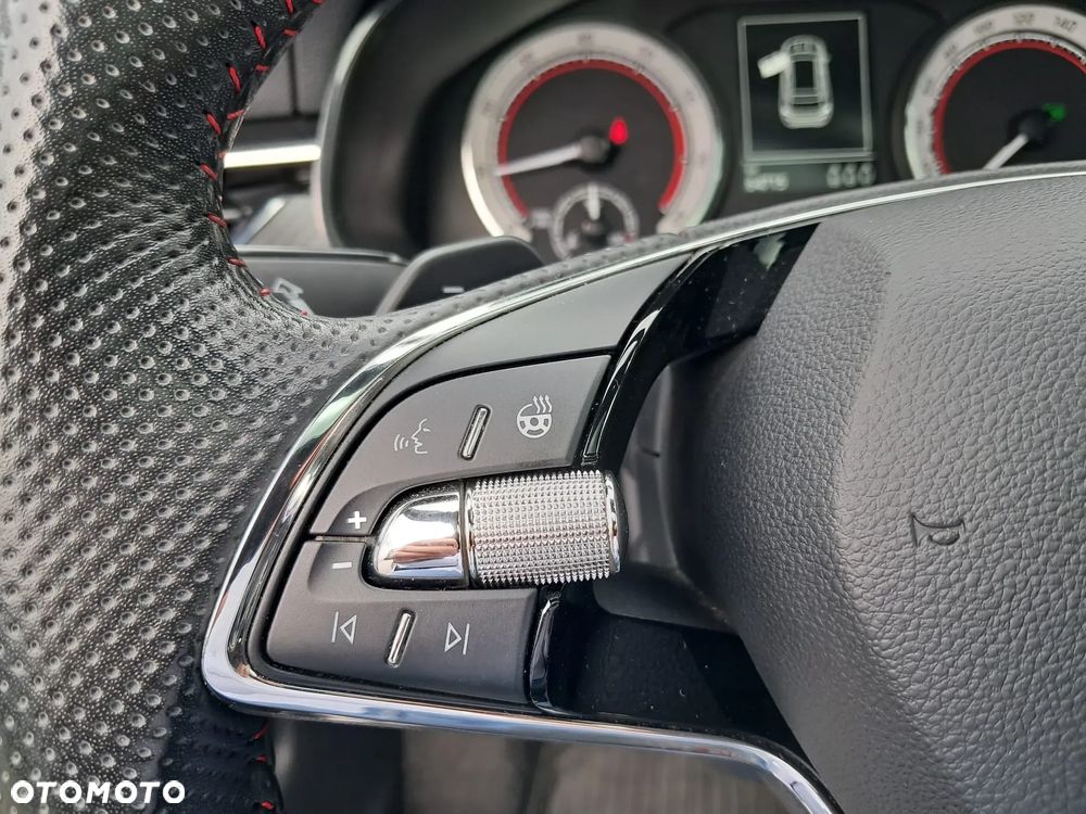 Skoda Kamiq 1.5 TSI Monte Carlo DSG - 26