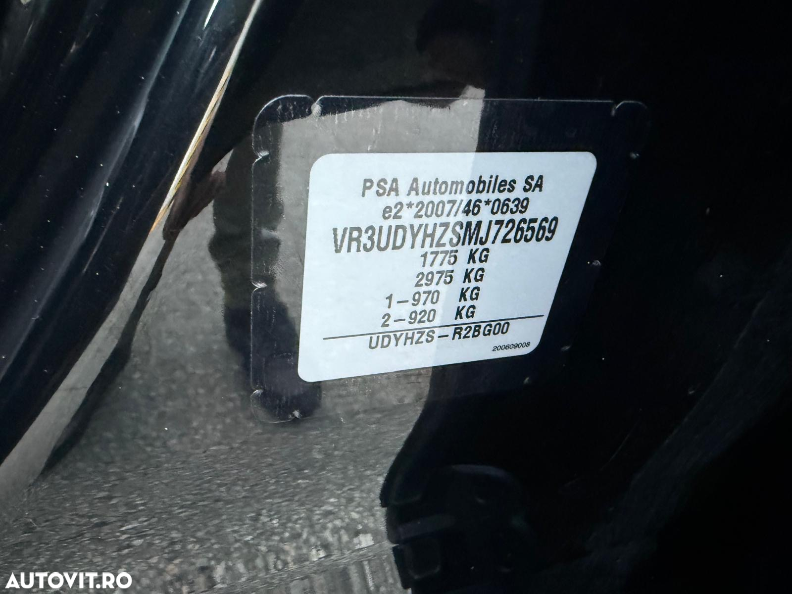 Peugeot 2008 1.5 BlueHDI 130 S&S EAT8 GT - 12