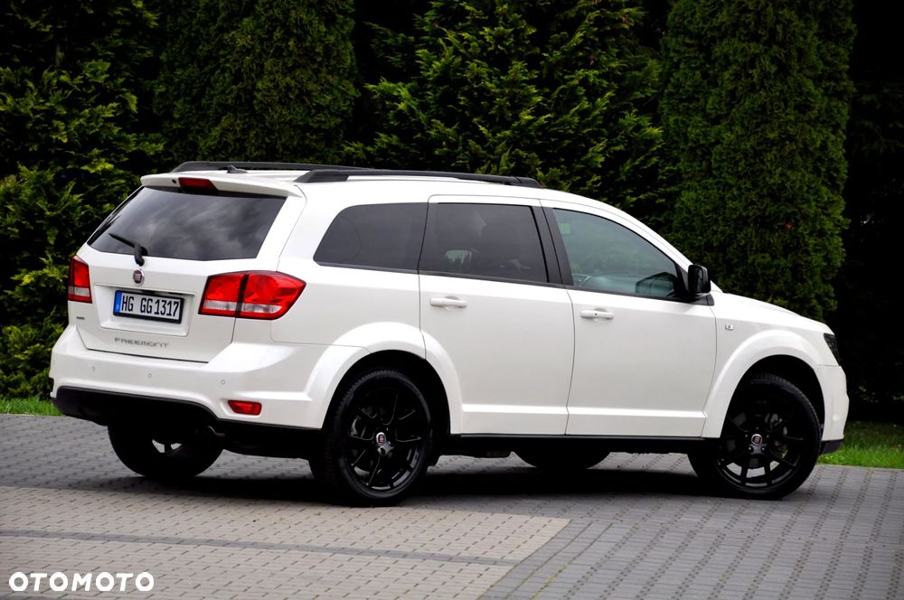 Fiat Freemont 2.0 Multijet Black Code AWD - 14