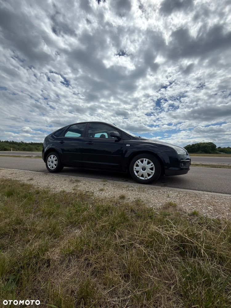 Ford Focus 1.8 FF Ghia - 3