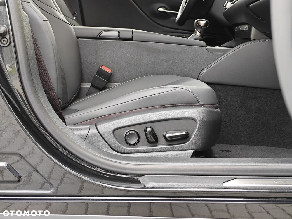 Lexus ES 300h Business Edition - 15