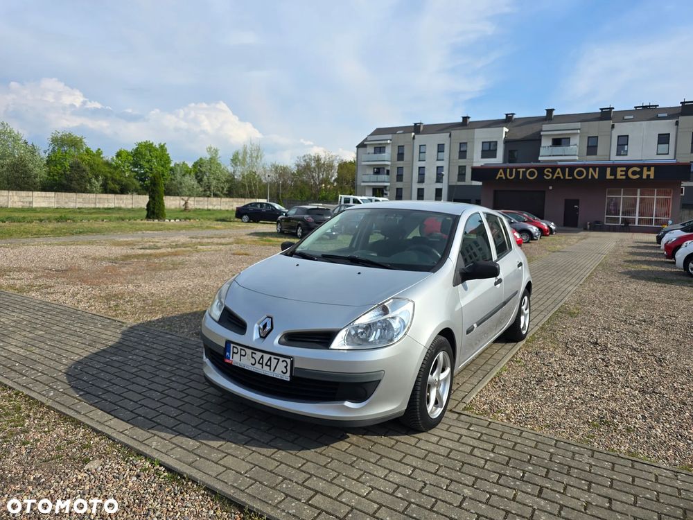Renault Clio 1.4 16V Expression - 1