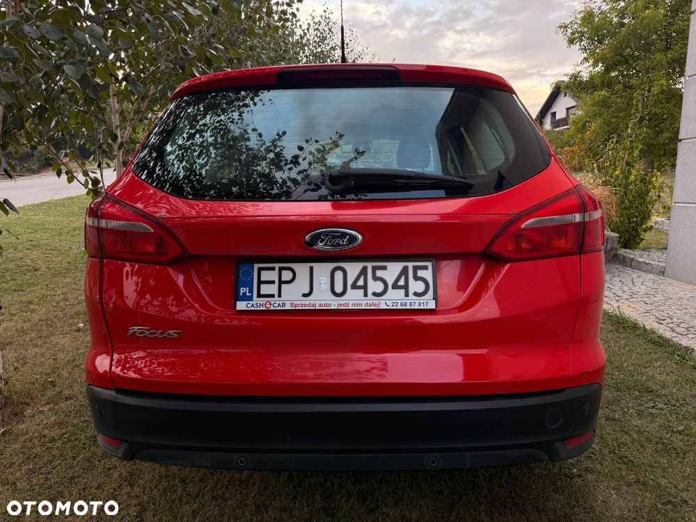 Ford Focus 1.5 TDCi SYNC Edition - 9