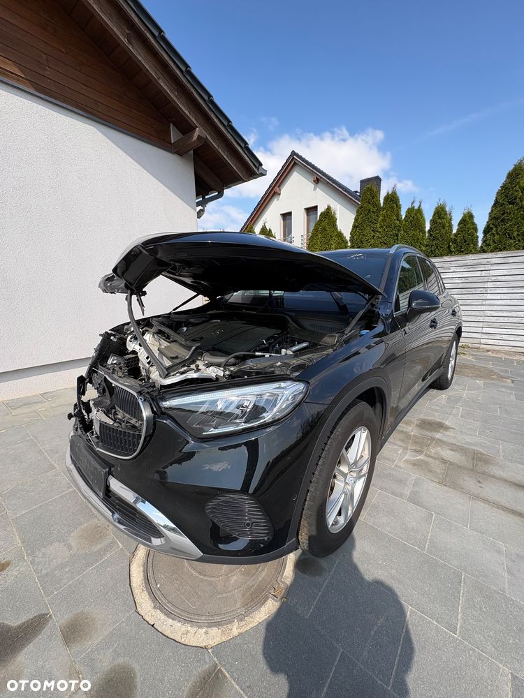 Mercedes-Benz GLC 200 4Matic 9G-TRONIC Edition Avantgarde - 3