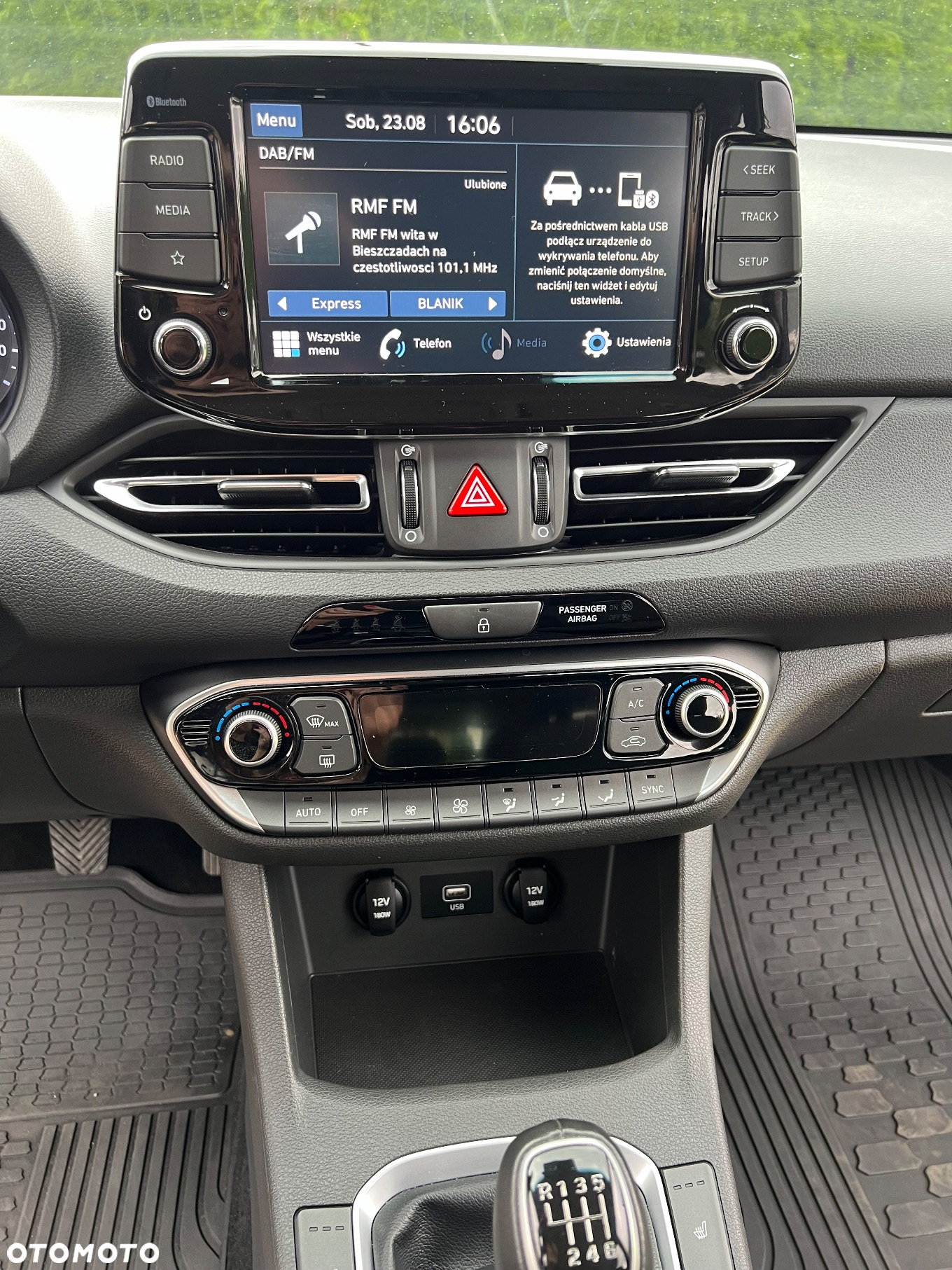 Hyundai i30 1.6 D Comfort - 28