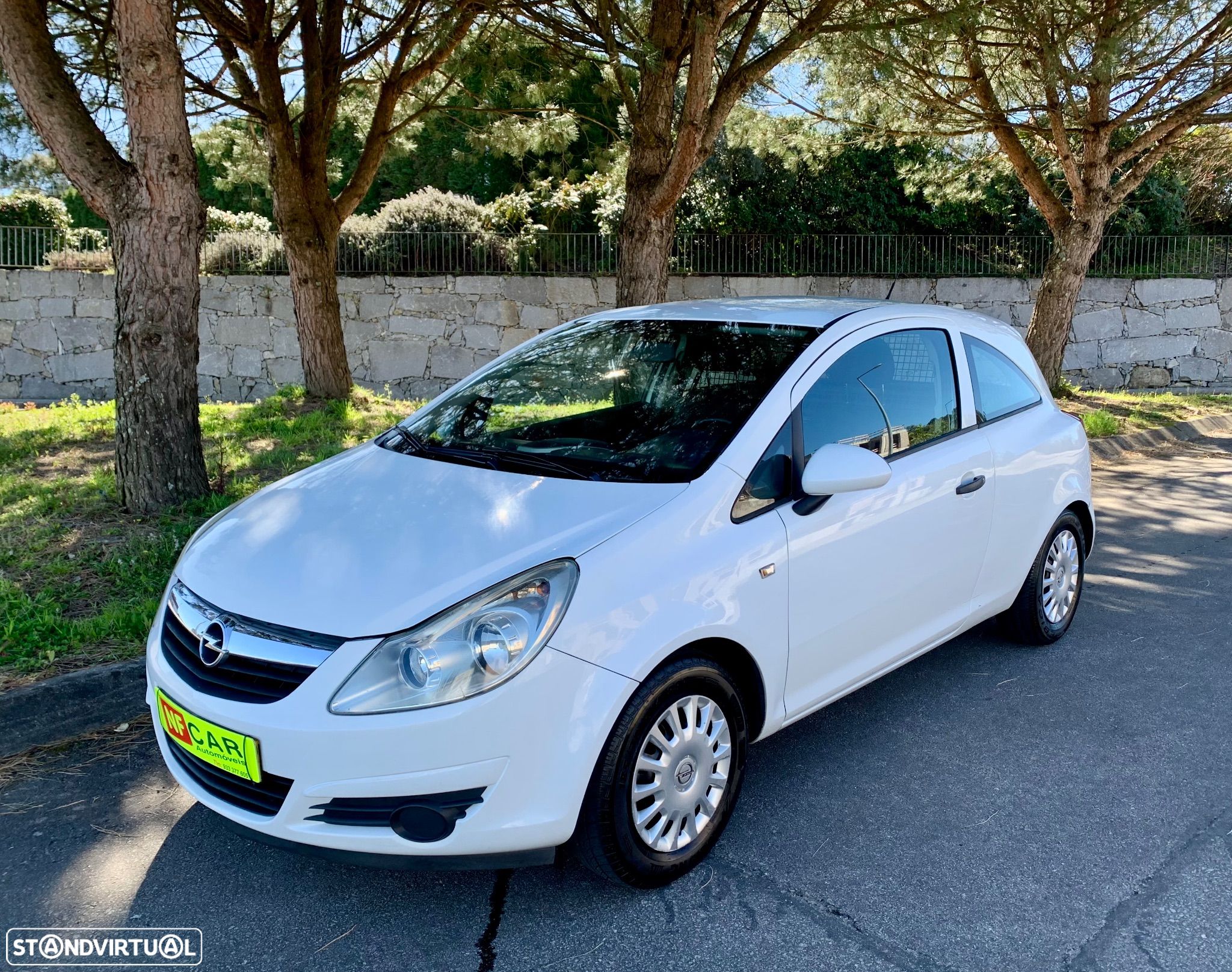 Opel Corsa 2 lugares - 1