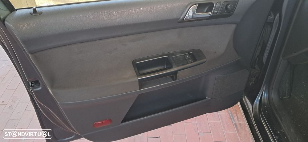 VW Polo 1.2 Conceptline - 4