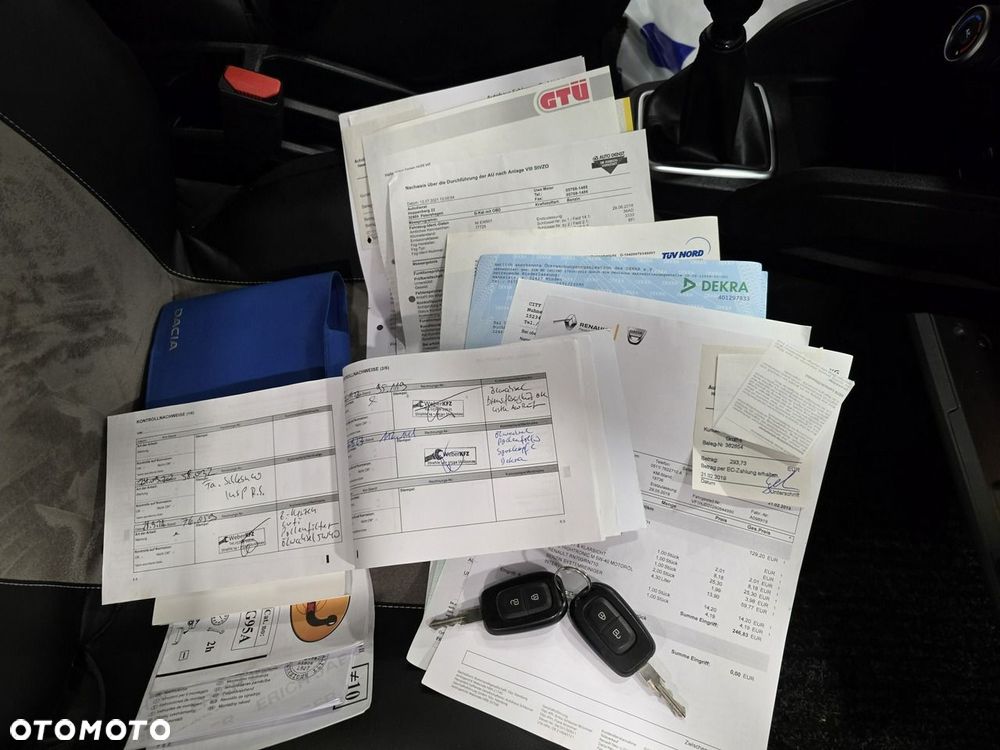 Dacia Duster 1.6 SCe Essential - 24