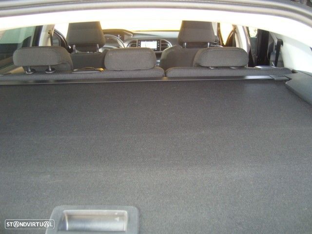 Peugeot 308 SW 1.5 BlueHDi Allure EAT6 - 29