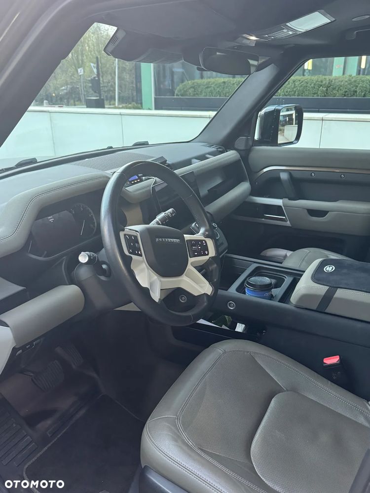 Land Rover Defender 110 3.0 D300 mHEV SE - 10